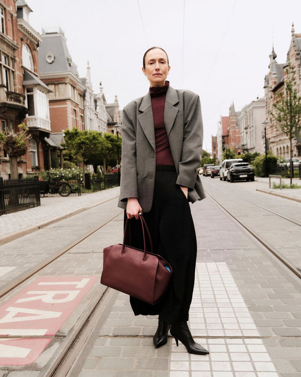 Voyager - grain dark burgundy