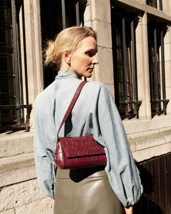 Ikon Clutch - soft croco merlot